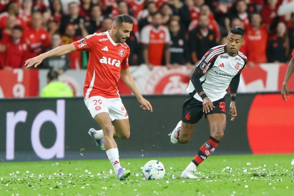 Inter dá adeus à Libertadores com derrota por 2 a 0 para o Flamengo