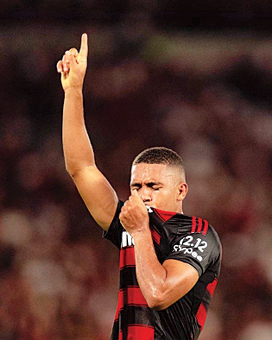 Mengo conquista o octa