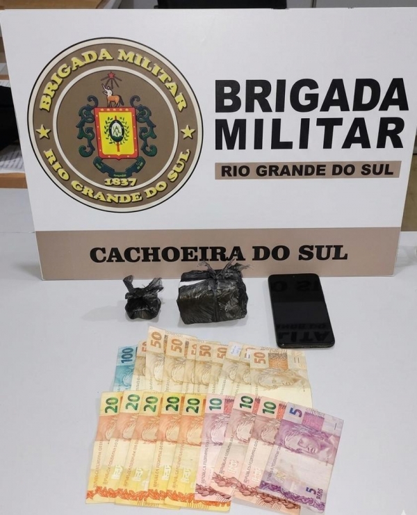 Suspeito de tráfico é preso pela Força Tática 