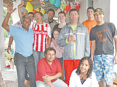 Vizinhos festeiros na Ramiro Barcelos