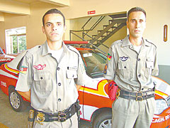 Soldado Rafael Severo e 1º sargento Jorge Ângelo Dias Barros