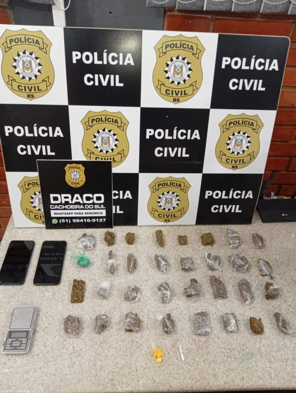 Mulheres são presas sob a suspeita de tráfico no Noêmia