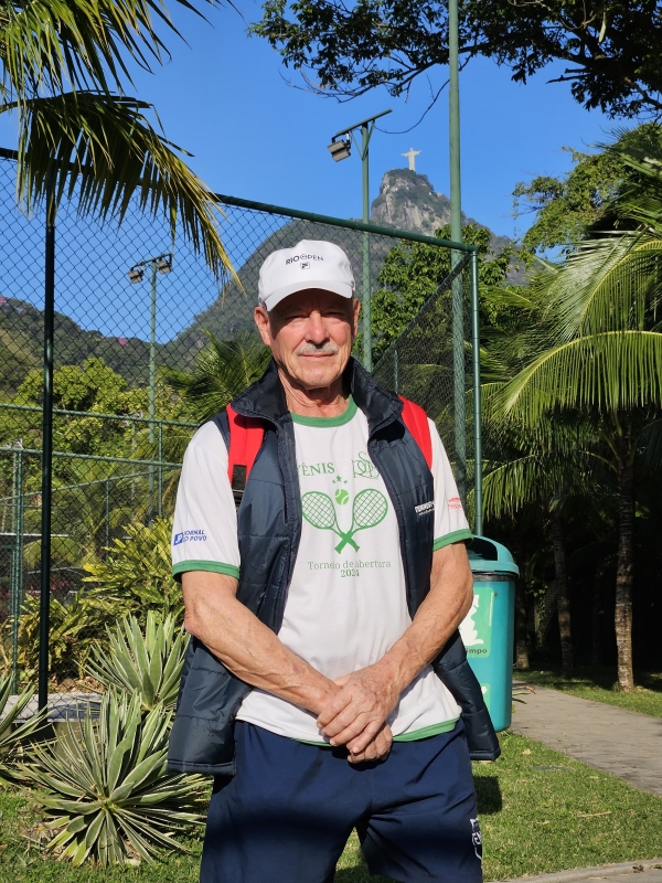 Tenista Antonino Almeida joga por título no ITF do Rio de Janeiro