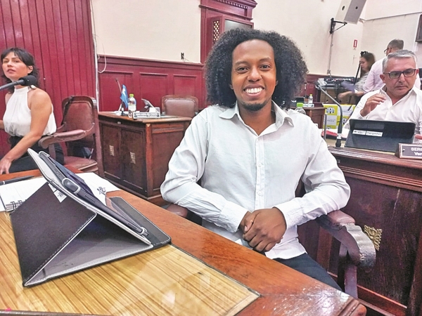 Vereadores do PT criticam mudança que reduziu vale-alimentação