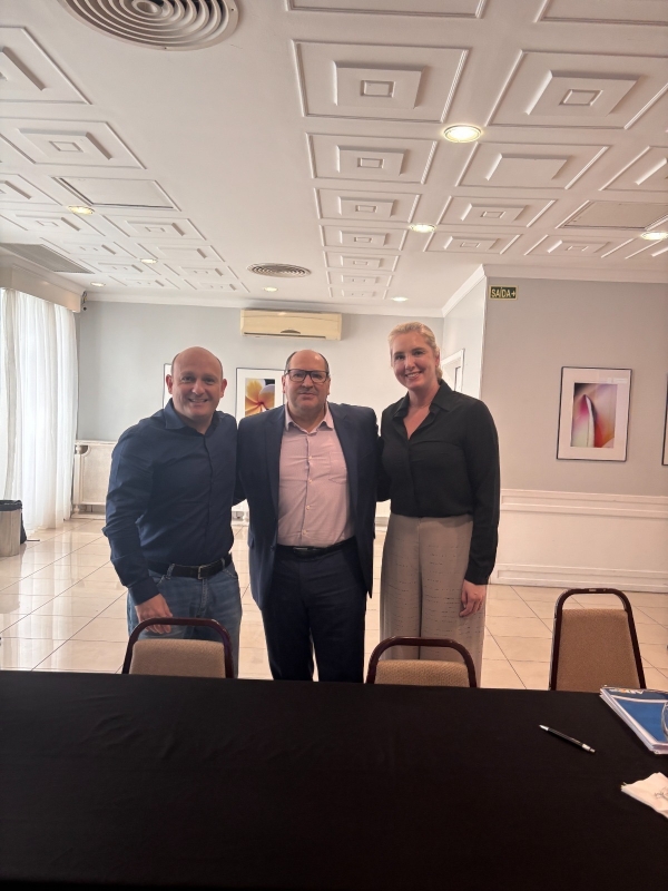 Encontro em Porto Alegre aproxima Assembleia Legislativa e imprensa do interior