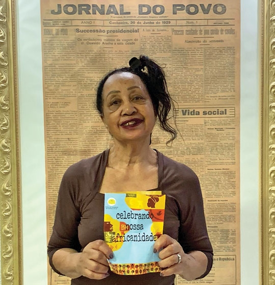 Dança e canto na Casa de Cultura