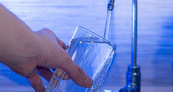 Gosto e odor da água continuam incomodando os cachoeirenses 