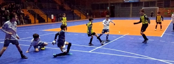 Rodada do Sub-11 teve 16 gols no Ginásio Derlizão