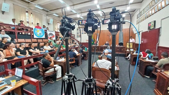 Réveillon quente no Legislativo