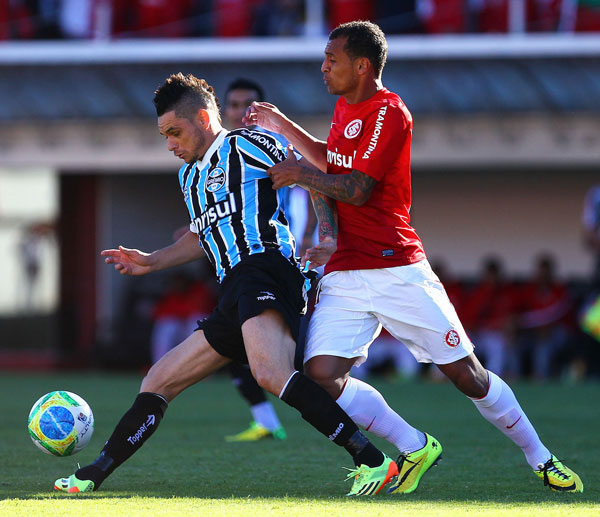 Inter patrola o Grêmio e conquista o tetra do Gauchão