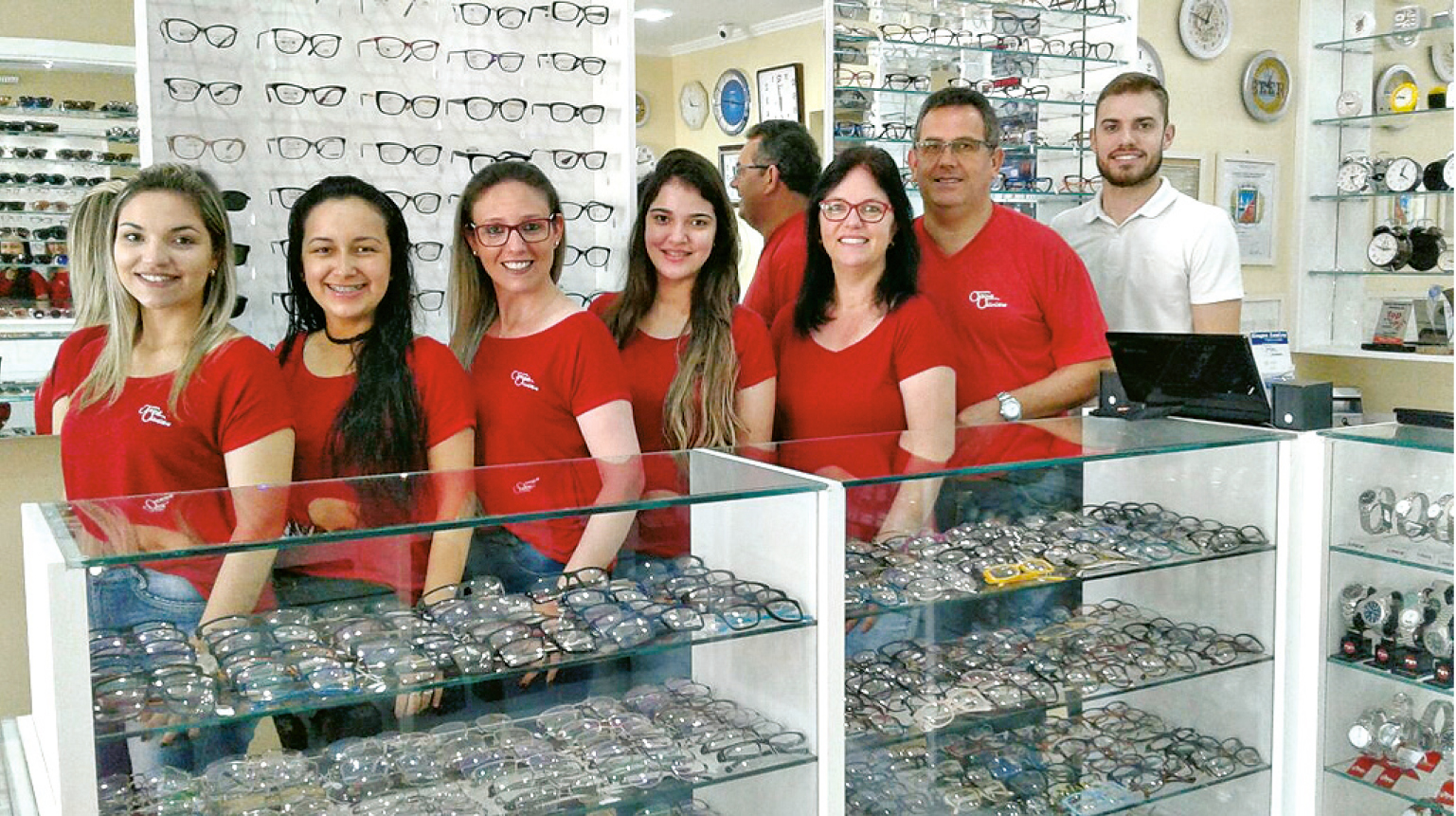 Conheça a nova coleção de  óculos solares da Ótica Vivian
