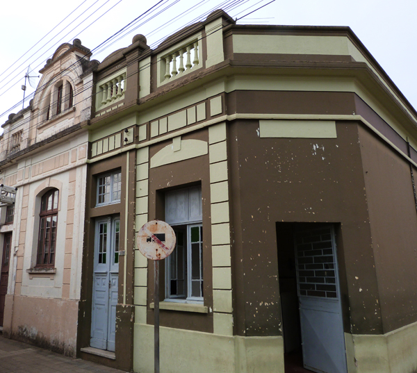 Compach autoriza exclusão de prédio histórico do inventário do patrimônio