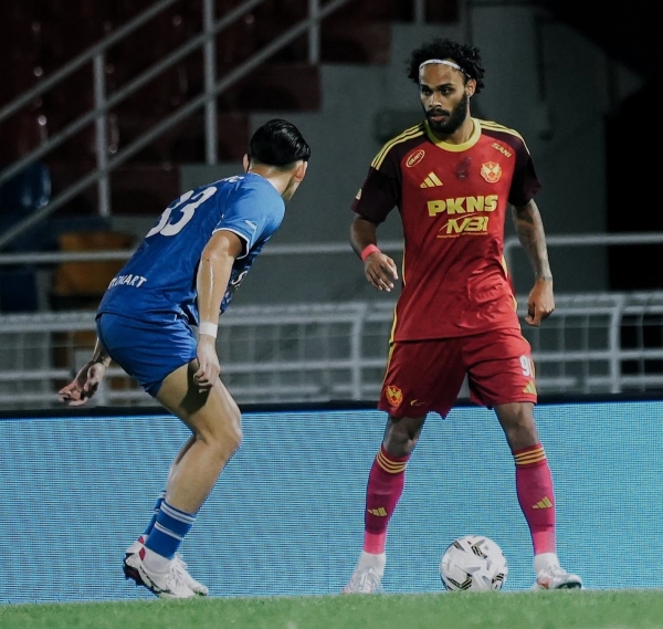 Chrigor marca gol da classificação do Selangor na Malásia