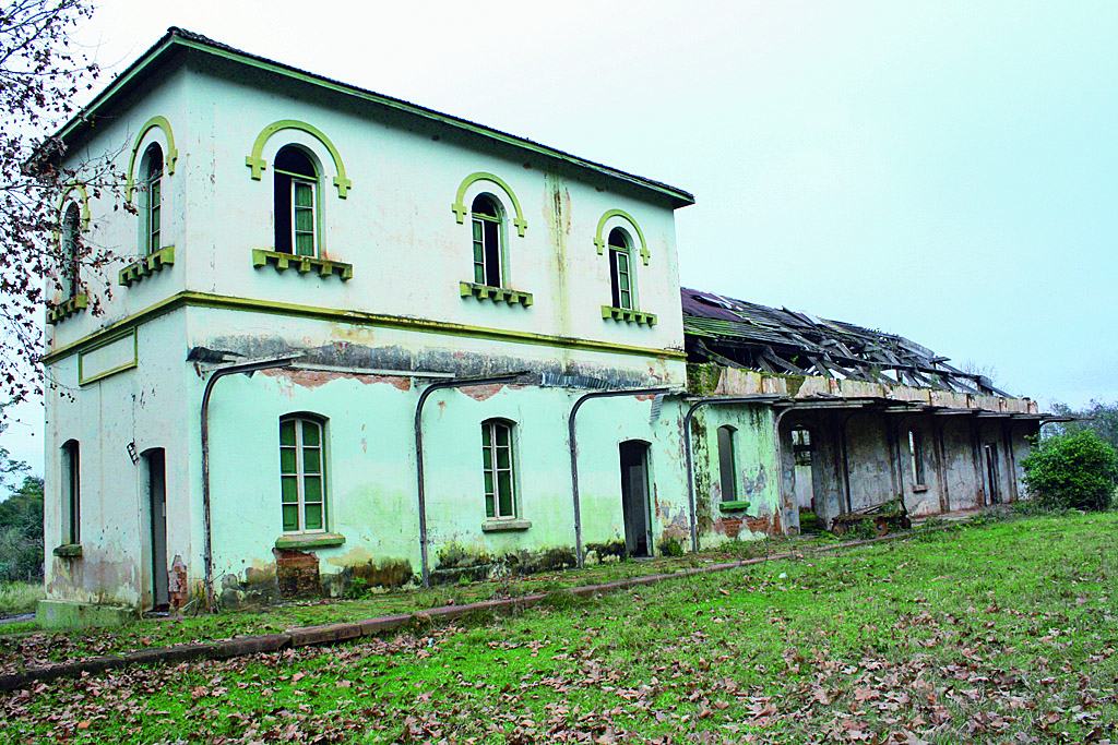 Estação Férrea da Ferreira