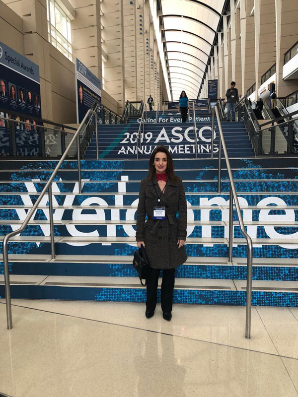 Médica Roberta Bressane em evento nos Estados Unidos