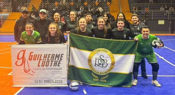 Atlético/SRB e Alta Voltagem são os finalistas do futsal feminino