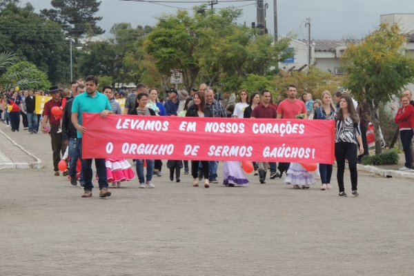 Desfile Cívico e Farroupilha será terça-feira em Novo Cabrais