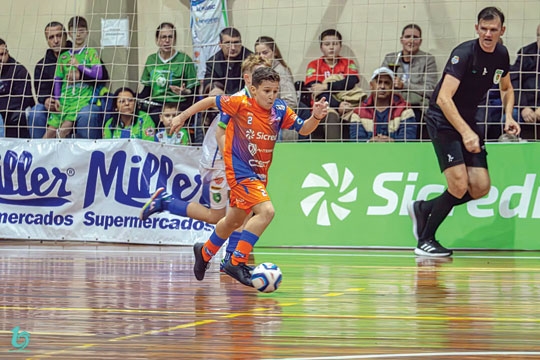 Meira contra o Fluminense no RJ