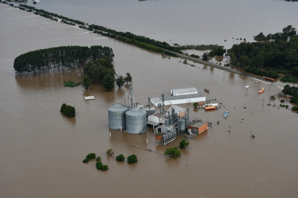 Prejuízo da enchente pode chegar a R$ 1 bilhão