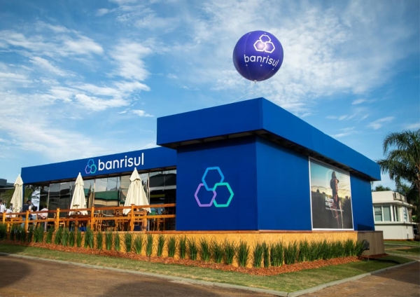 Banrisul reforça proximidade com produtores e apresenta soluções para produtividade e resiliência na 26ª Expodireto Cotrijal