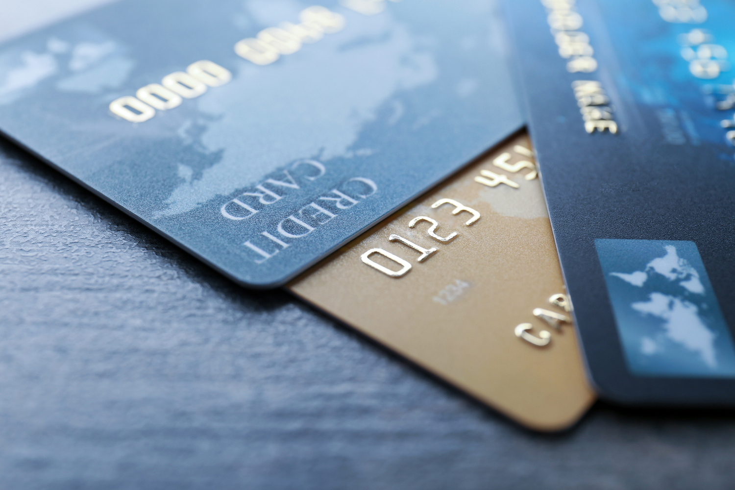 Por que alguns produtos são mais caros pagando no cartão de crédito?