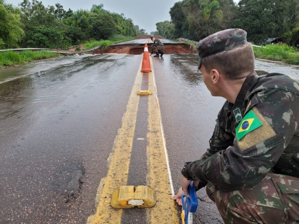Batalhão de Cachoeira espera sinal verde para montar ponte na BR 290