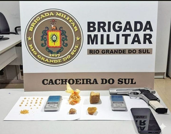 Brigada apreende crack no Vila Nova