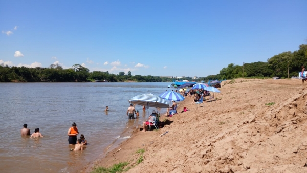 Temporada de Verão inicia neste domingo na Praia Nova
