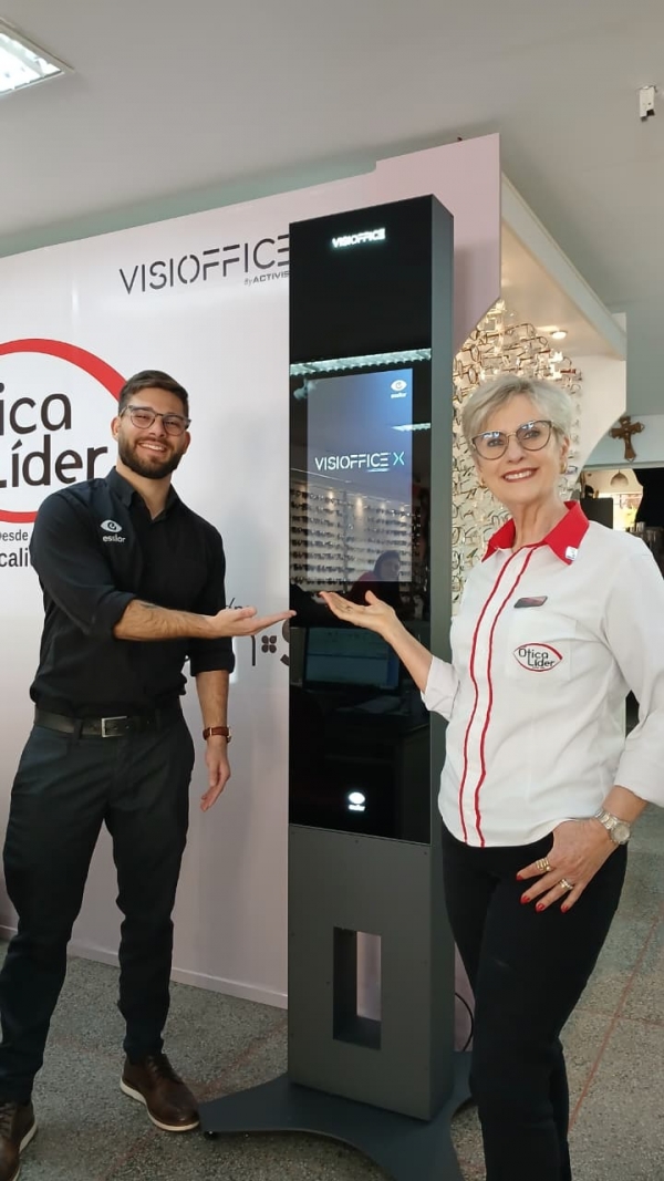 Ótica Líder adquire equipamento óptico importado