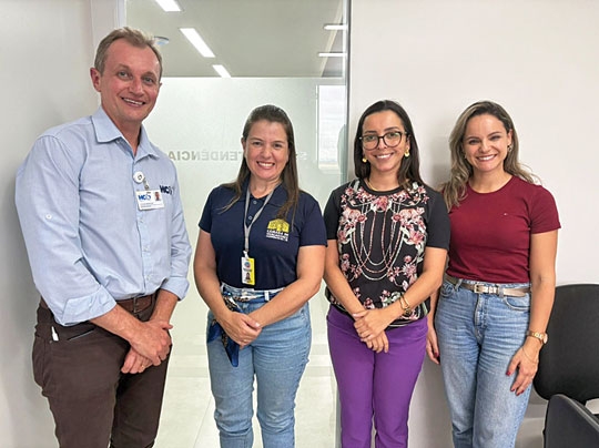 Ana Paula Melo luta por plantão pediátrico no HCB