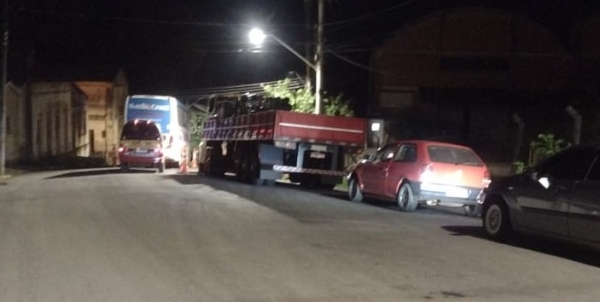 Demora na fila da balsa gera reunião na Prefeitura