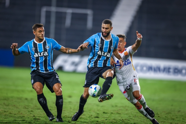 Grêmio não sai do 0 a 0 com o Atlético Grau no Peru