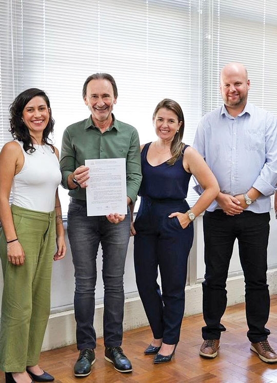 Asfalto da 403 será concluído até maio, promete o Estado