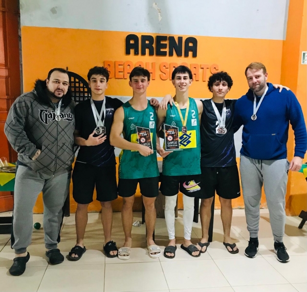 Duplas são campeãs no vôlei de areia em Rio Pardo