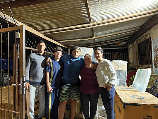 Capitão Dunga ajuda família cachoeirense