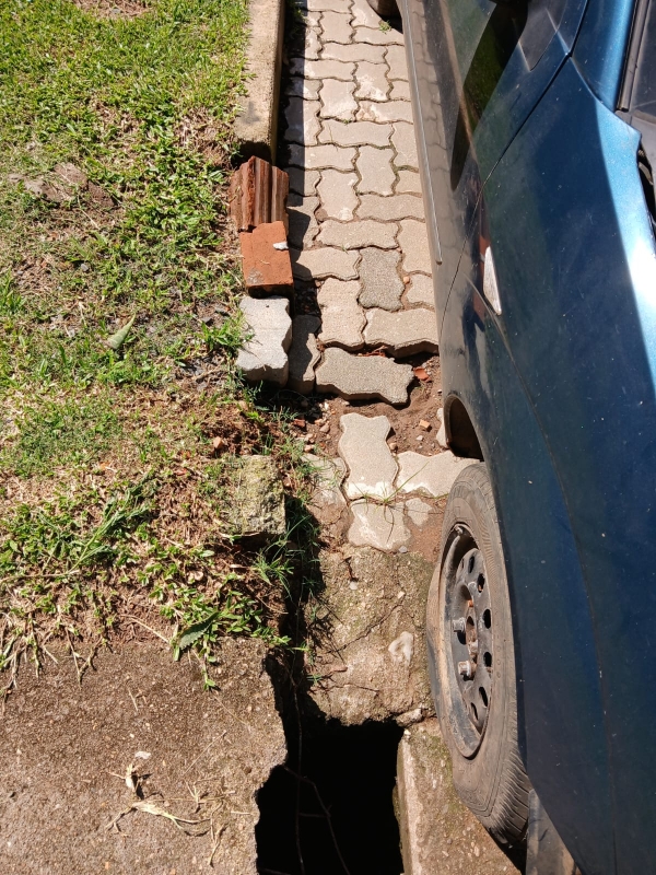 Morador cobra conclusão de obras da Corsan no Bairro Barcelos