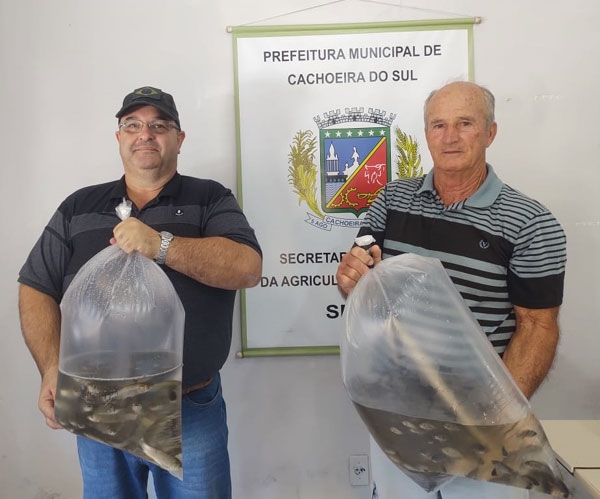 Smap entrega 770 alevinos em Cachoeira do Sul