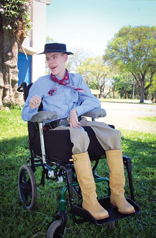 Mãe pede ajuda para o filho