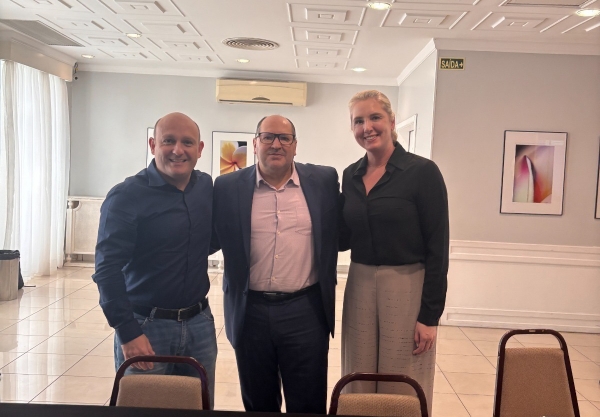 Encontro em Porto Alegre aproxima Assembleia Legislativa e imprensa do interior