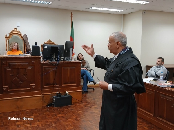 Condenado por duplo assassinato pega 61 anos