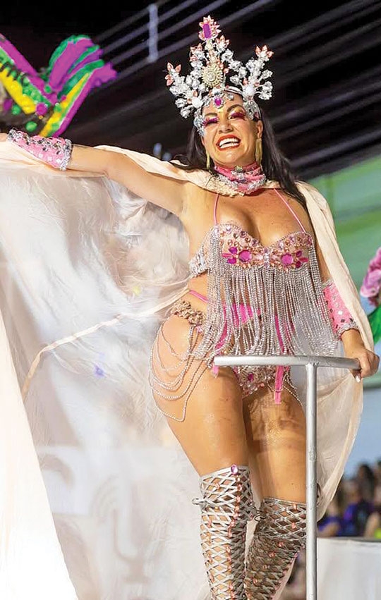 Cintya na passarela da Júlio