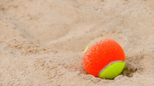 Torneio de tênis de areia fica para março na Praia Nova