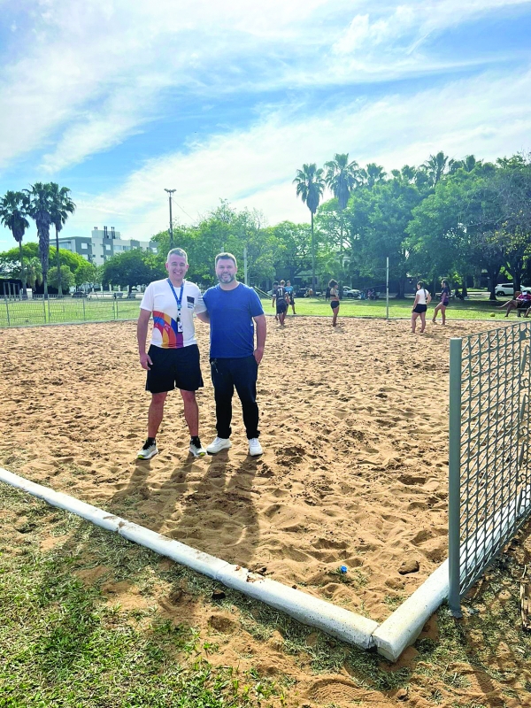 Concluída a melhoria na quadra de areia do Bairro Soares 