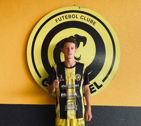 Atacante Henrique Sampaio vai jogar no Cascavel