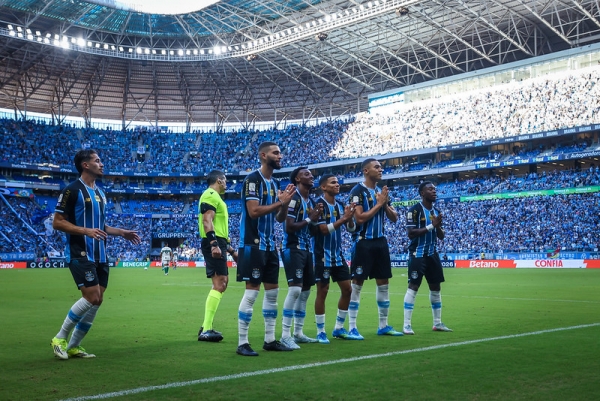 Grêmio vence o Coritiba por 1 a 0 com gol de Gabriel Mec