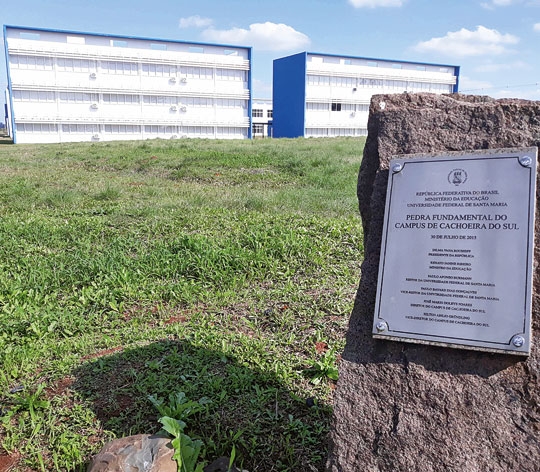 Gabinete da Crise pede Vem, UFSM 2