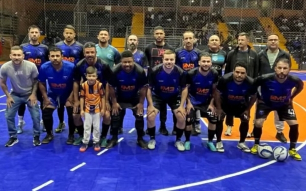Maurício e Xaxa vencem no futsal 35 anos