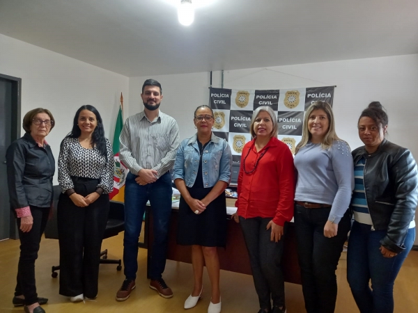 Coordenadoria da Mulher em parceria com o Creas na luta pelas mulheres