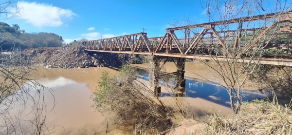 Daer libera o trânsito na ponte sobre o Arroio Capané