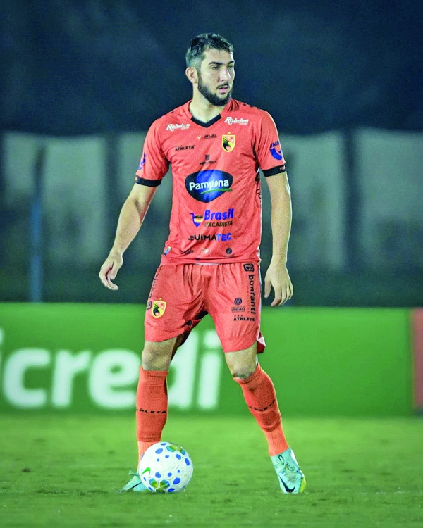 Adriel estreou na Copa do Brasil com classificação à segunda fase